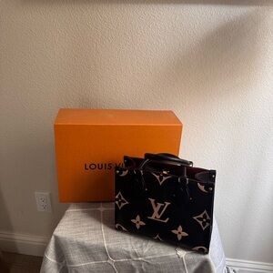 Louis Vuitton Black and Tan Monogram Tote